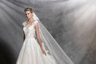 Pronovias