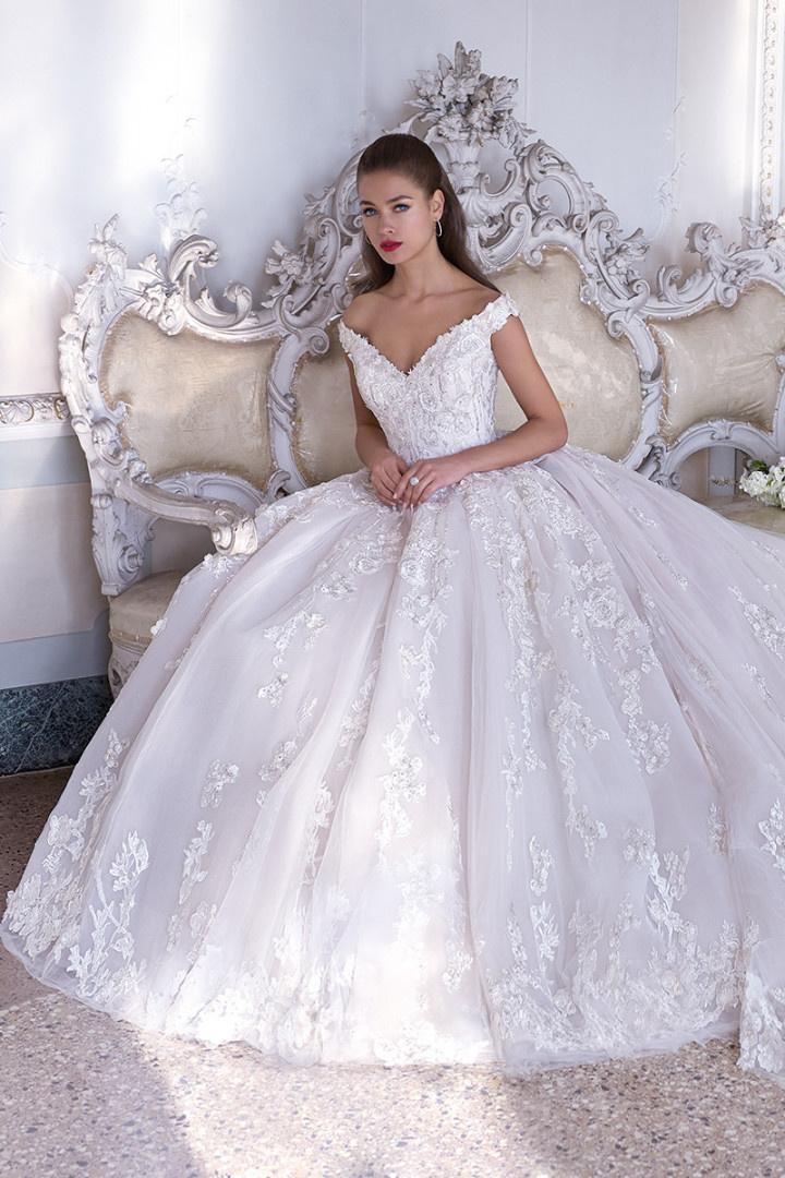 Vestido de noiva modelo princesa: dicas e cuidados que você precisa saber!  – Salão Brasil Imperial