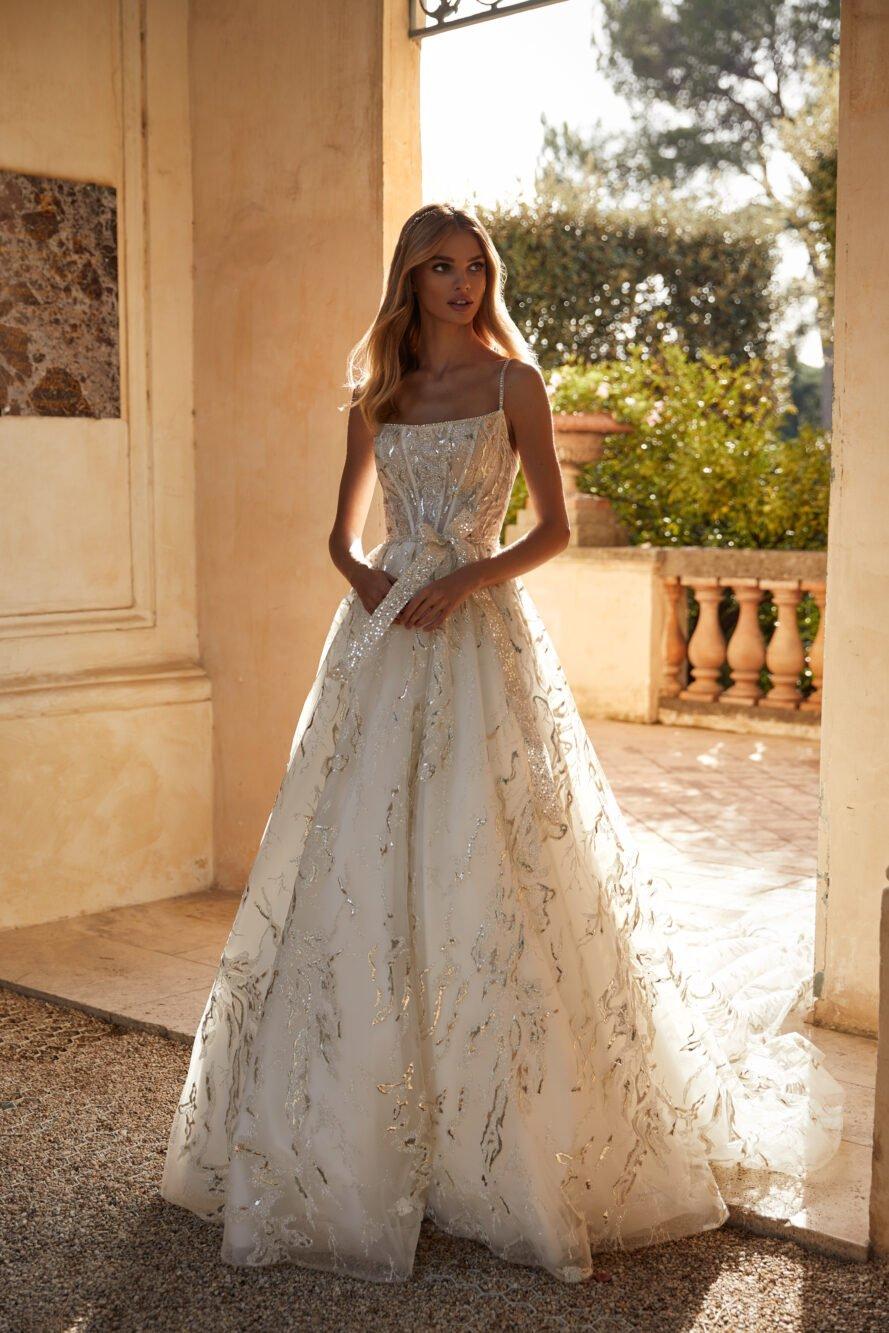 Vestido de noiva princesa: 105 modelos para viver um conto de fadas   Vestidos de noiva princesa, Vestidos de noiva estilo princesa, Princesa  noiva