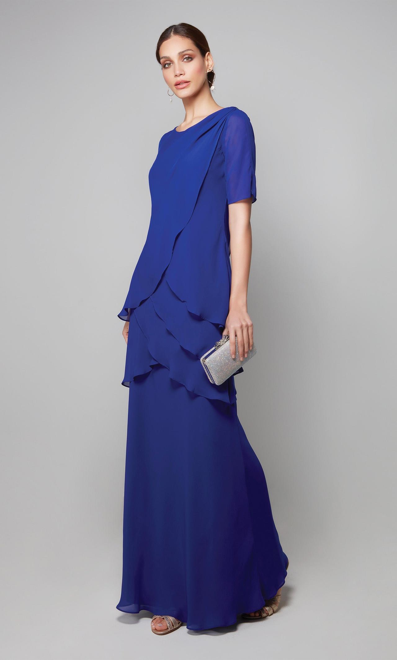 Vestido azul para convidada: 65 modelos e tons para todos os estilos