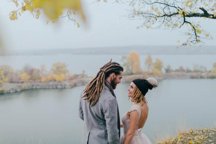 Penteado masculino para casamento Dreadlocks semi -preso