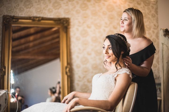 5 Conselhos de ouro para as noivas que não vão se maquiar em um salão