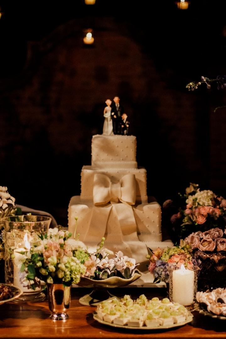 Bolo de casamento quadrado