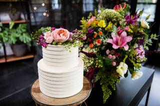 Bolo de casamento minimalista