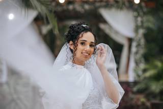 Penteado de novia com cabelo longo