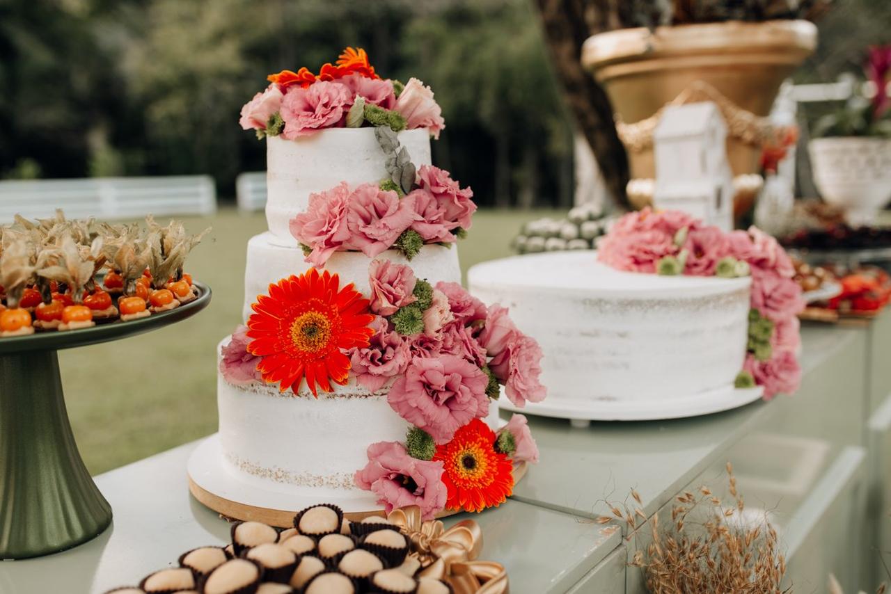 Bolo decorado de casamento