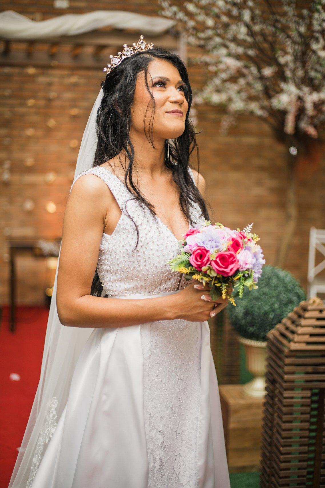 Penteado de novia com cabelo longo