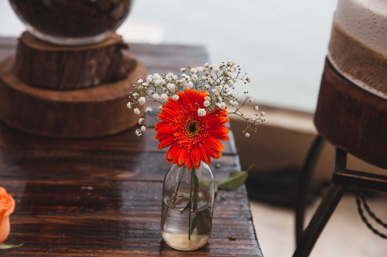 Gérbera: a flor simples que vocês precisam ter em seu casamento