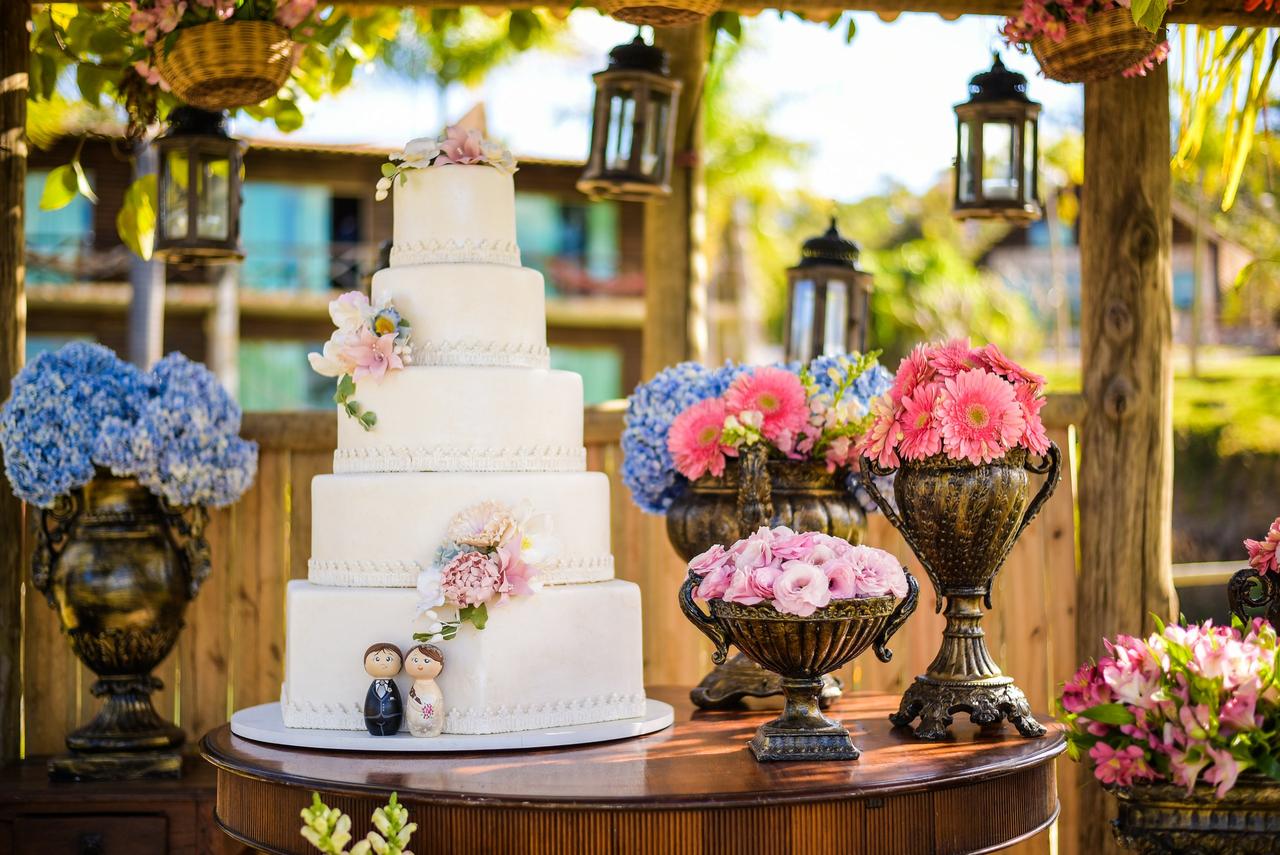 Bolo decorado de casamento