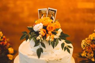 Bolo de casamento com flores