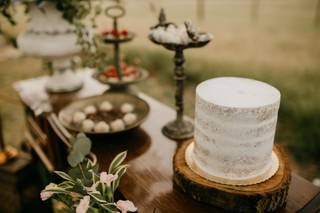 Bolo de casamento minimalista