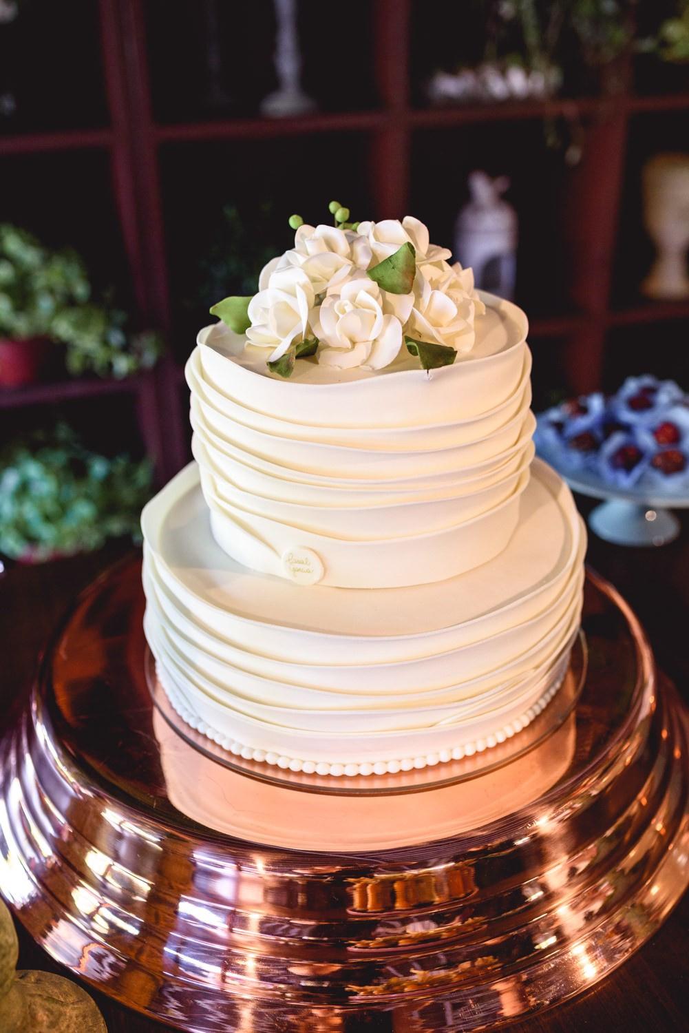 Bolo de casamento simples