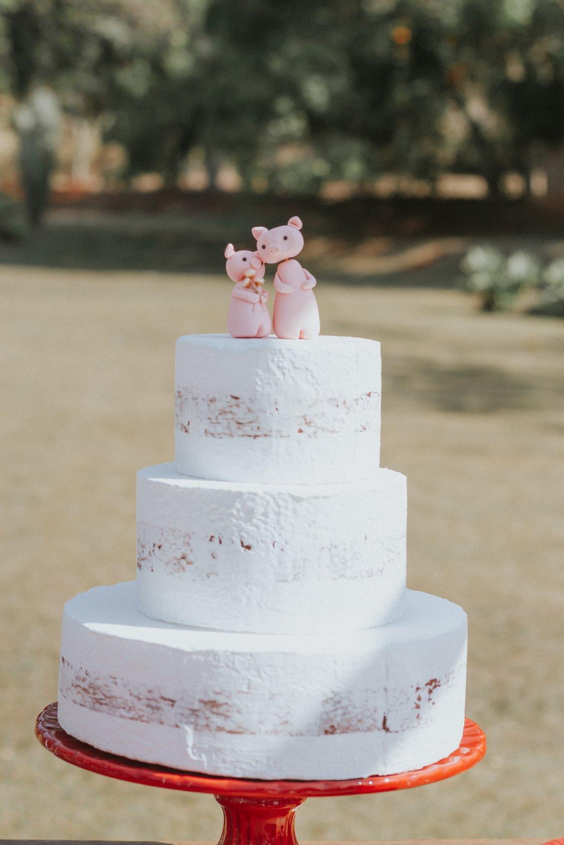 Bolo de casamento simples