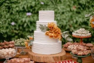 Bolo de casamento simples