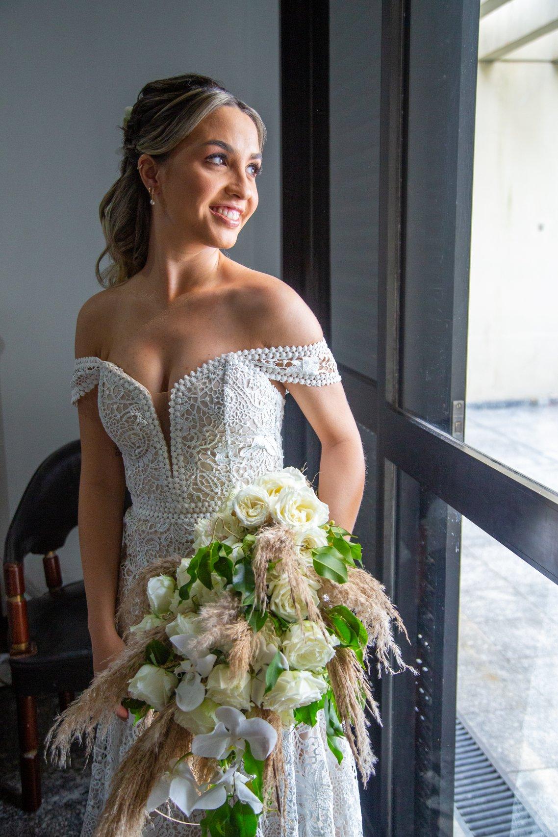 Penteado de novia com cabelo longo