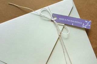 Modelo de envelope para convite de casamento