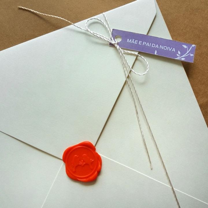 Modelo de envelope para convite de casamento