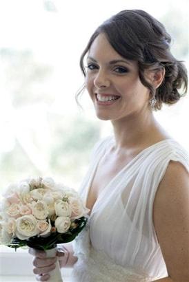 Penteado curto de casamento