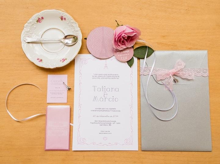 Modelo de envelope para convite de casamento