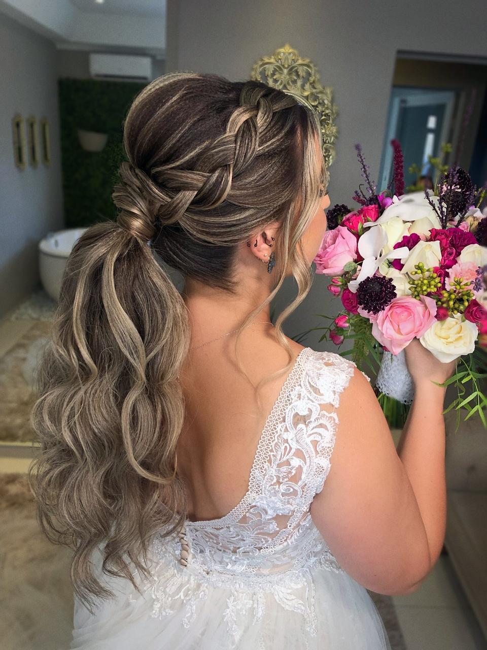 + de 50 ideias de penteado rabo de cavalo para noivas e convidadas!