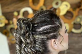penteado madrinha casamento com cacho