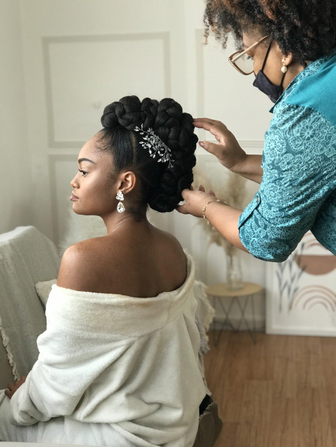 Penteados de casamento para cabelo crespo