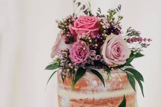 Bolo de casamento com flores