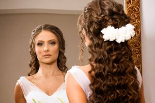 penteado madrinha casamento com cacho