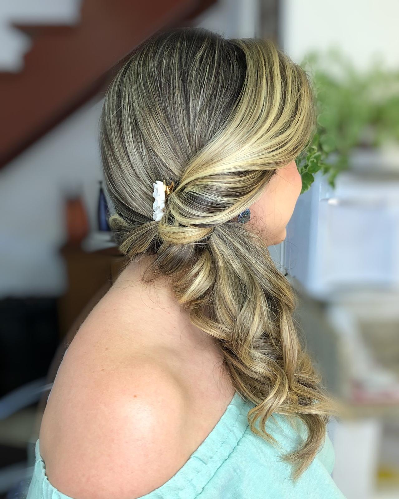 penteado madrinha casamento trança de lado