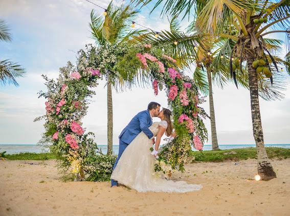 8 Tips imprescindíveis para casamentos na praia (e dicas de ouro de espaços  onde celebrar!)