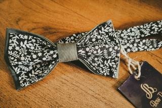 LB Bow Tie