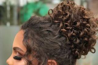 penteado madrinha casamento com cacho