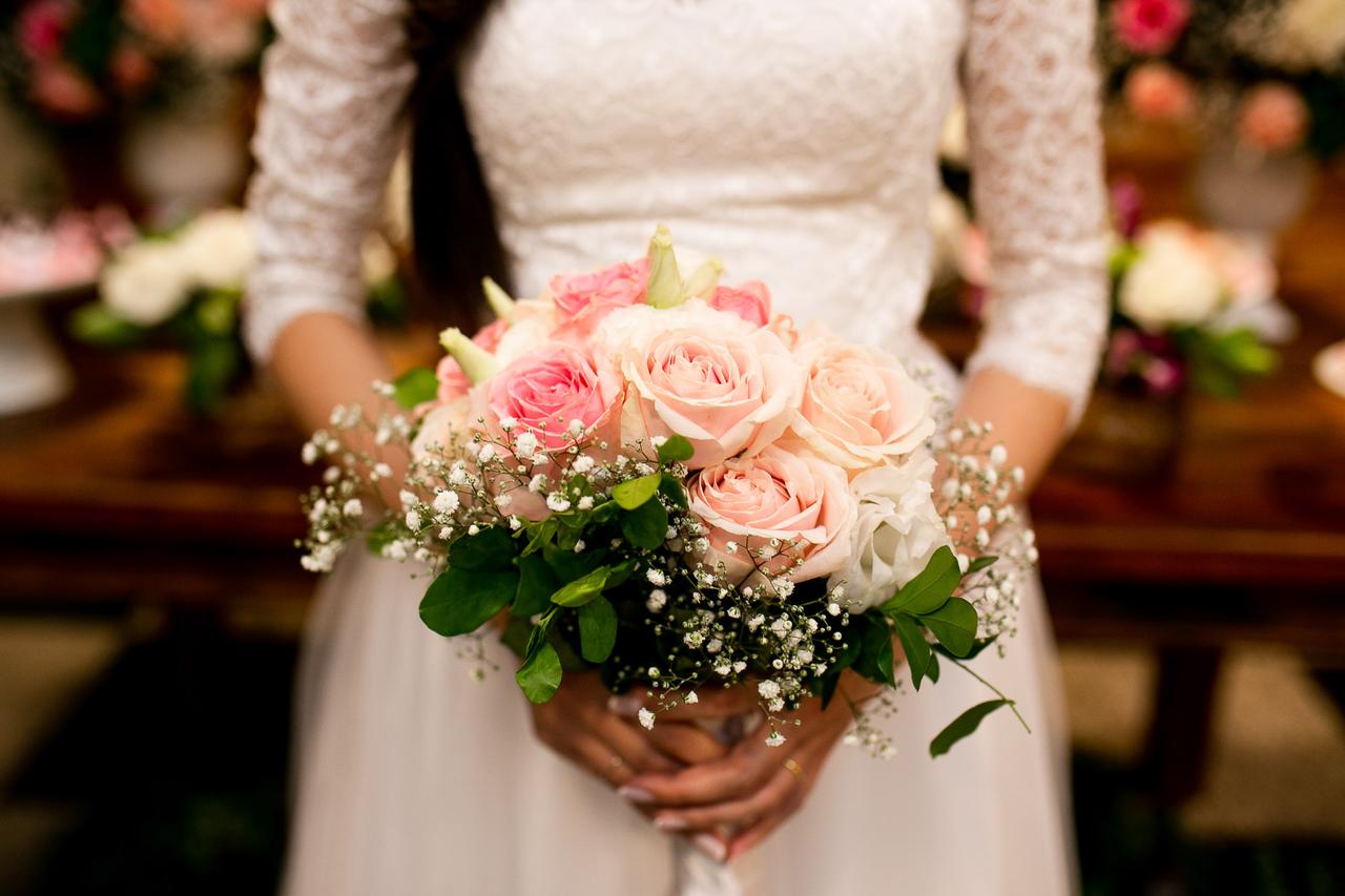 50 Buquês de noiva simples: inspirações para o seu acessório