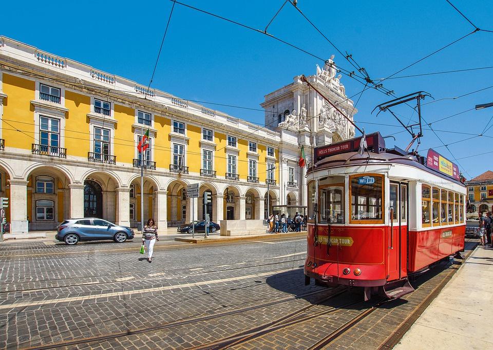 bondinho lisboa casamento em portugal
