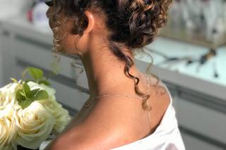 Penteado para noiva com cabelo crespo