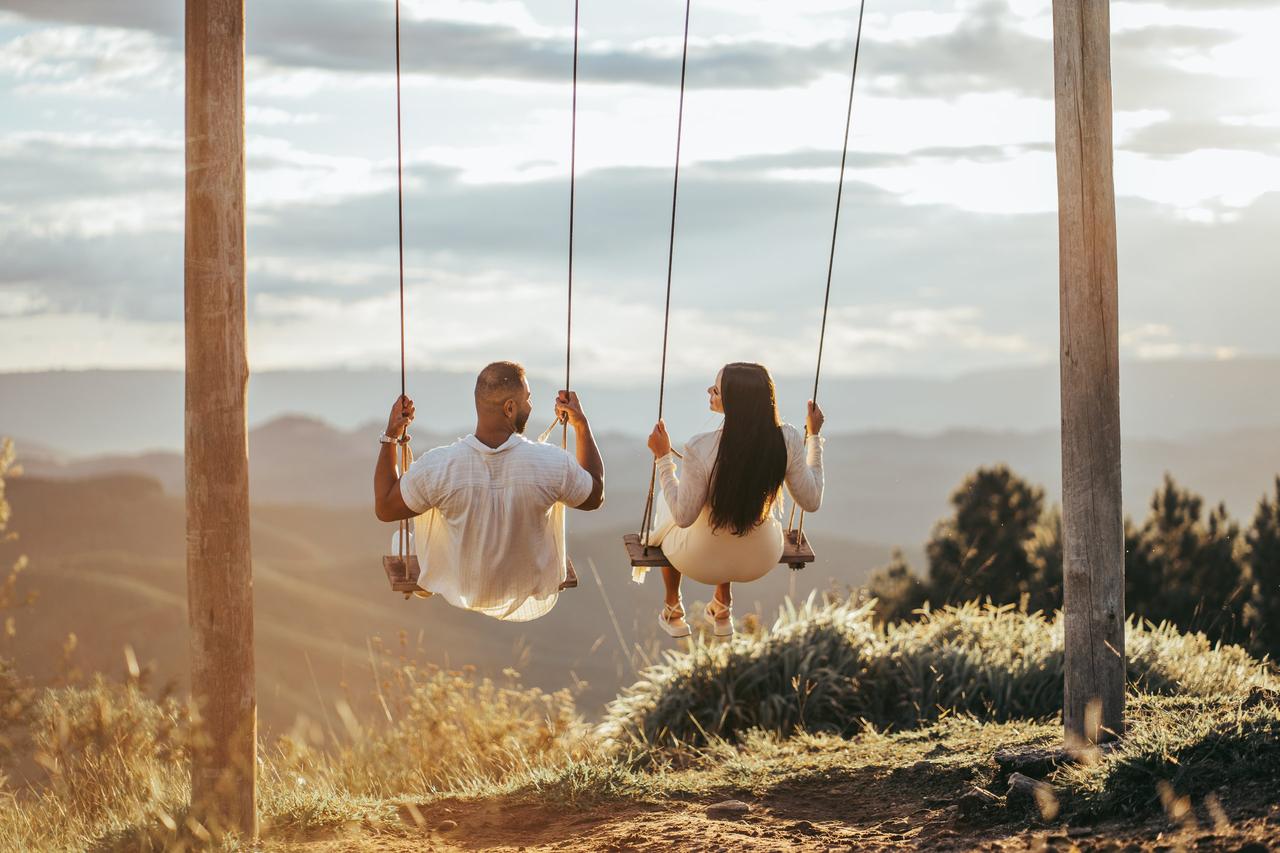 Terapia de casal  casal balançando-se