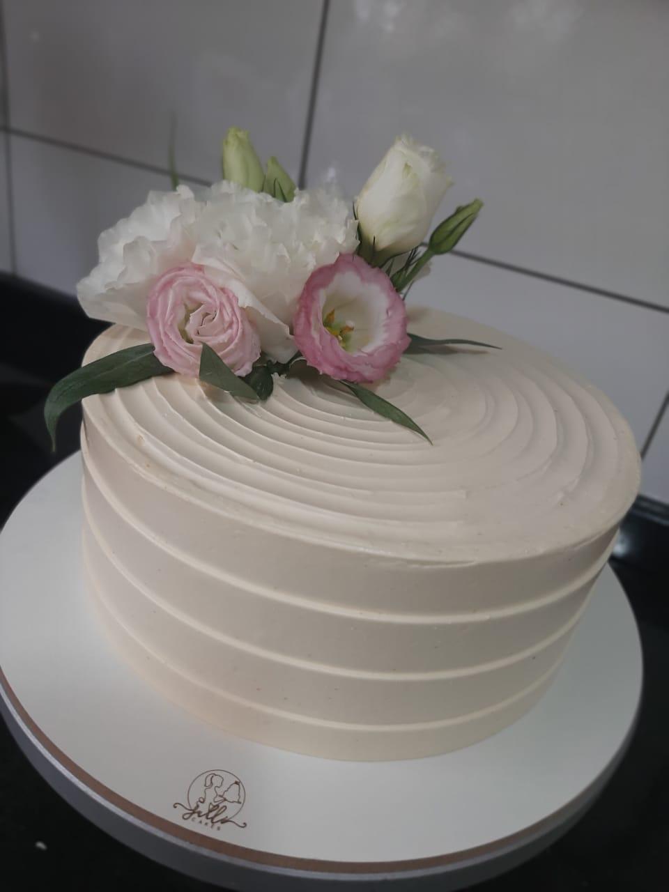 bolo de noivado