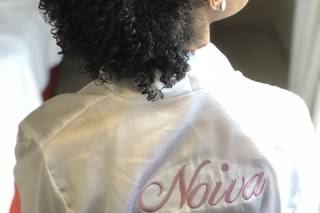 Penteado para noiva com cabelo crespo