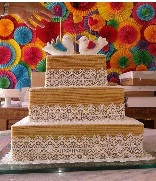 Bolo de casamento quadrado