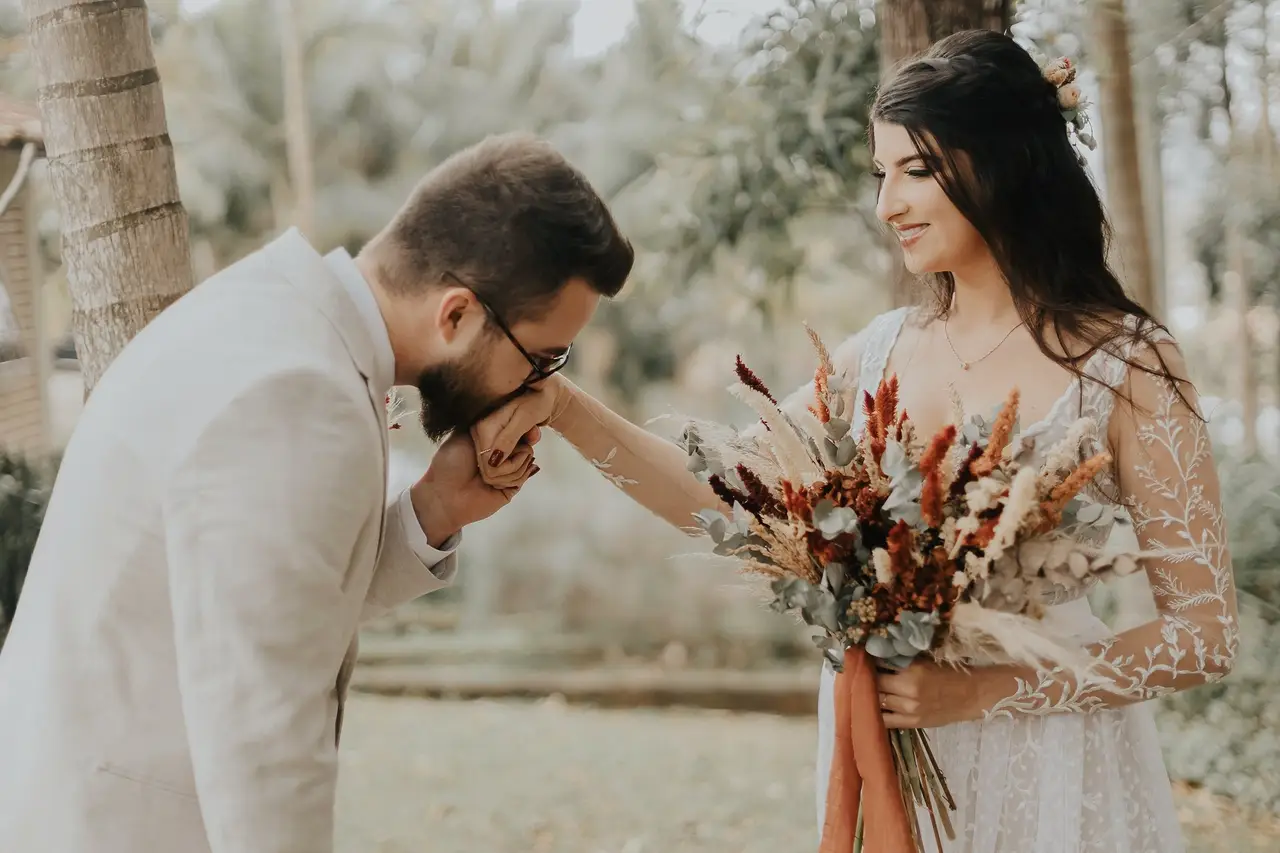 Textos emocionantes para ler no dia do casamento foto foto