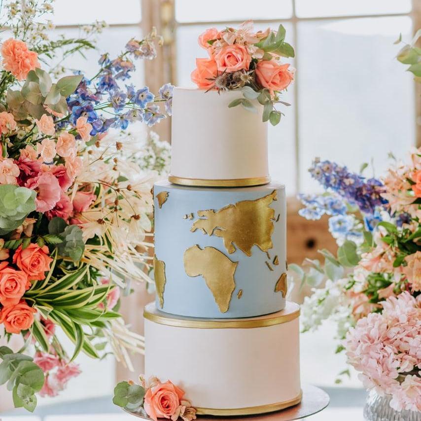 Bolo de casamento com flores