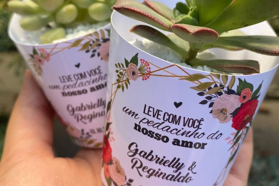 11 Lembrancinhas de casamento personalizadas e úteis para os convidados!