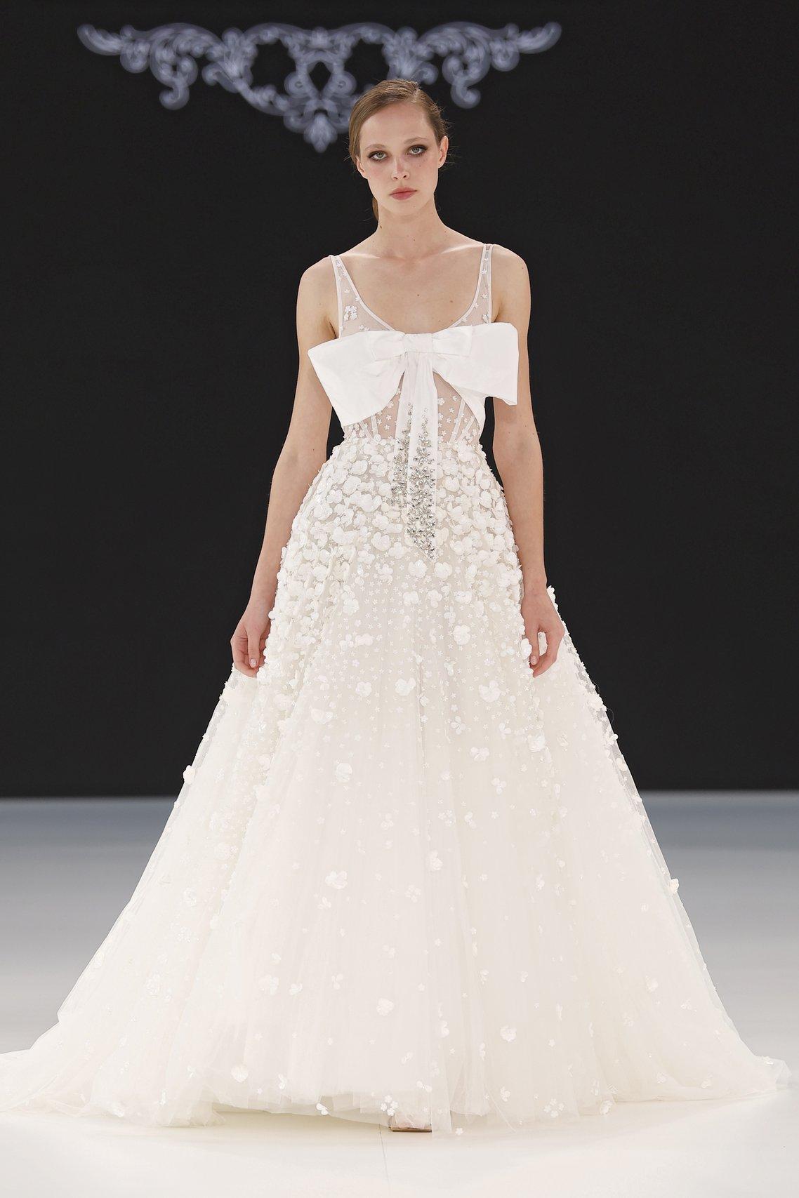 tendência vestido de noiva 2025 2026 laços coquette