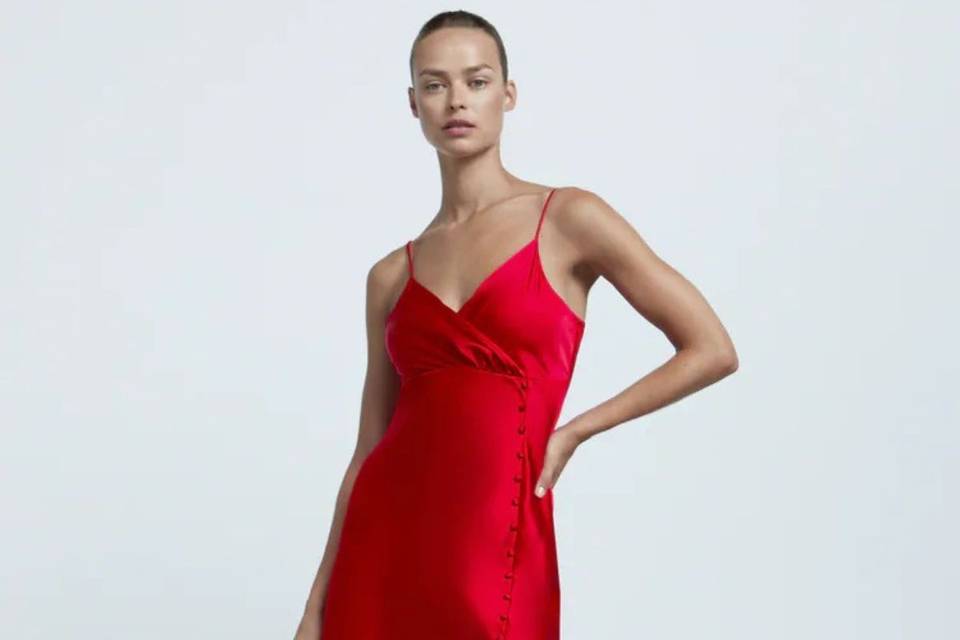 Os 10 vestidos de festa mais desejados da Zara: as convidadas não irão resistir!