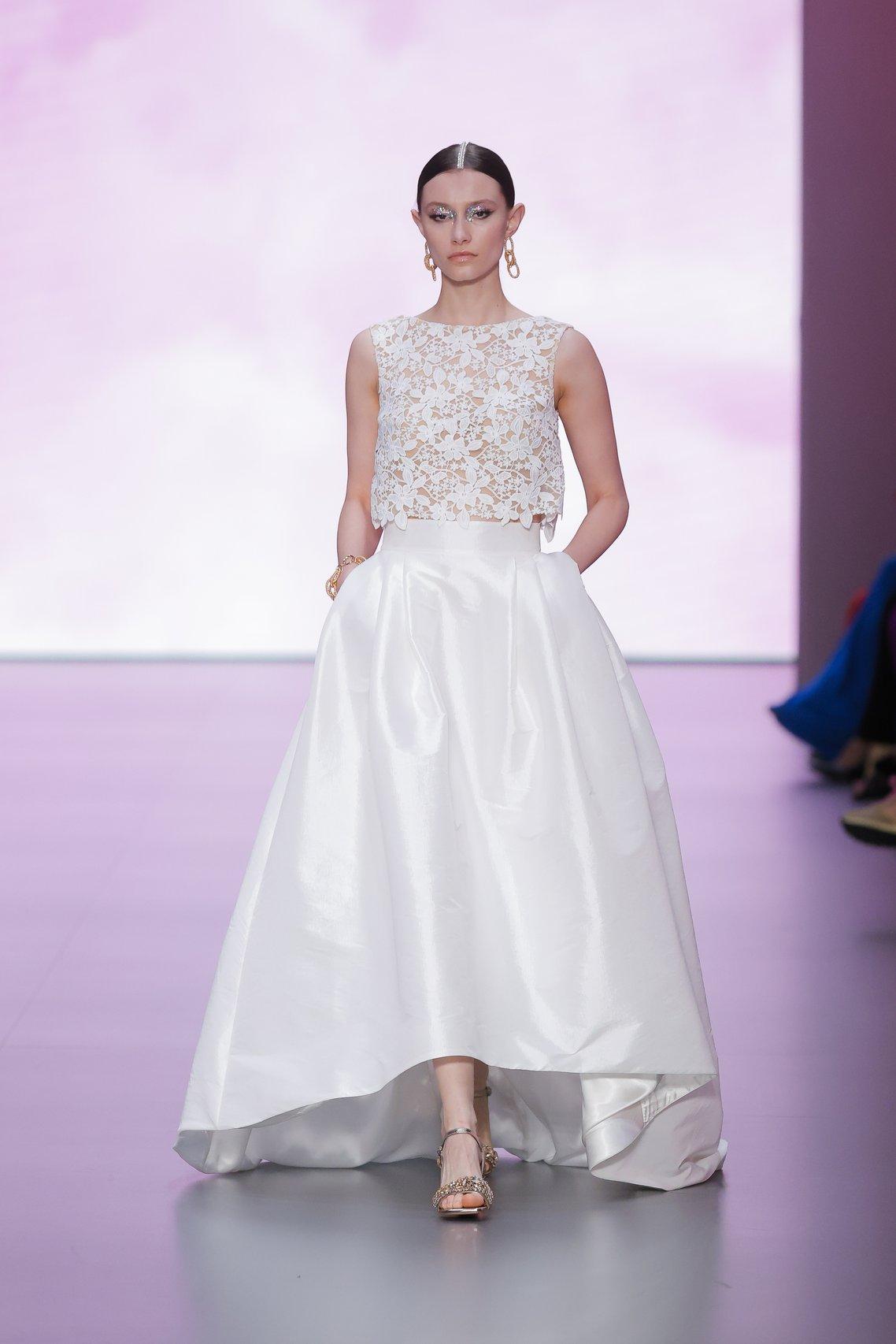 vestido de noiva tendência 2025 2026 cropped top