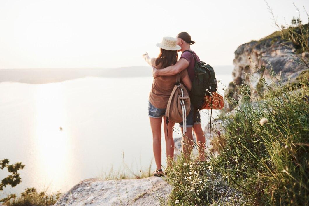 casal viajando