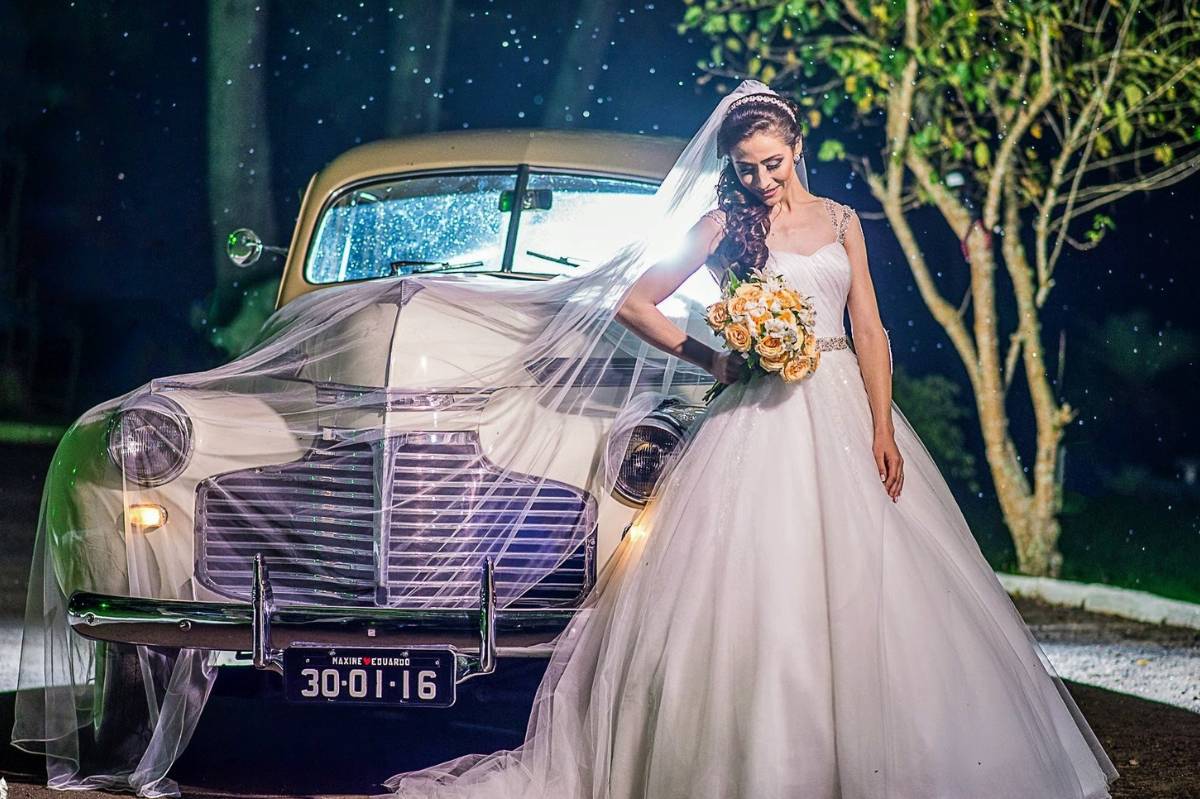 Carro da noiva para o casamento: guia para escolher e alugar o melhor  modelo!