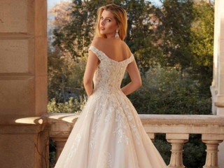 Românticos vestidos de noiva princesa e mais: descubra as coleções Susanna Rivieri 2022