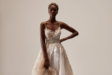 105 Vestidos de noiva com alça fina: tendência que sempre foi aposta na moda brasileira