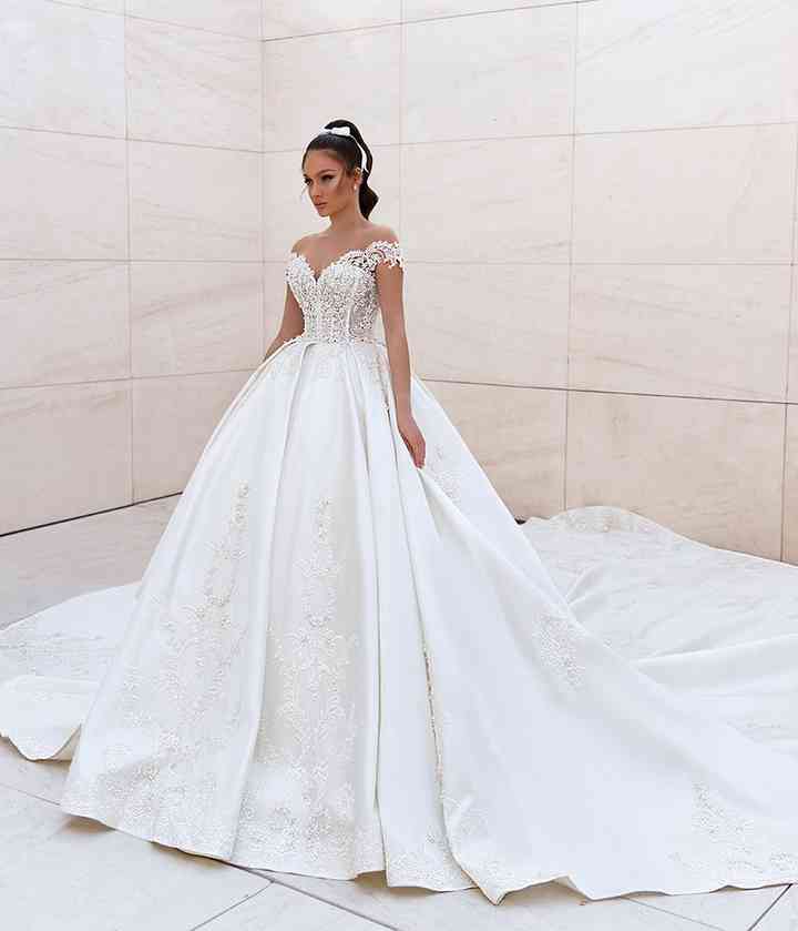 vestido de noiva princesa com decote nas costas